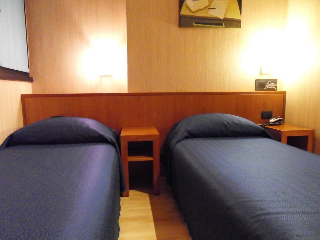 מילאנו Hotel Roxy מראה חיצוני תמונה