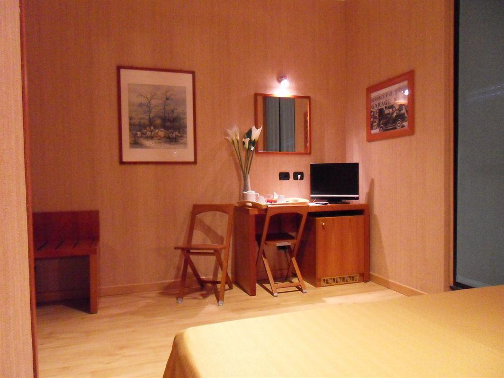 מילאנו Hotel Roxy מראה חיצוני תמונה